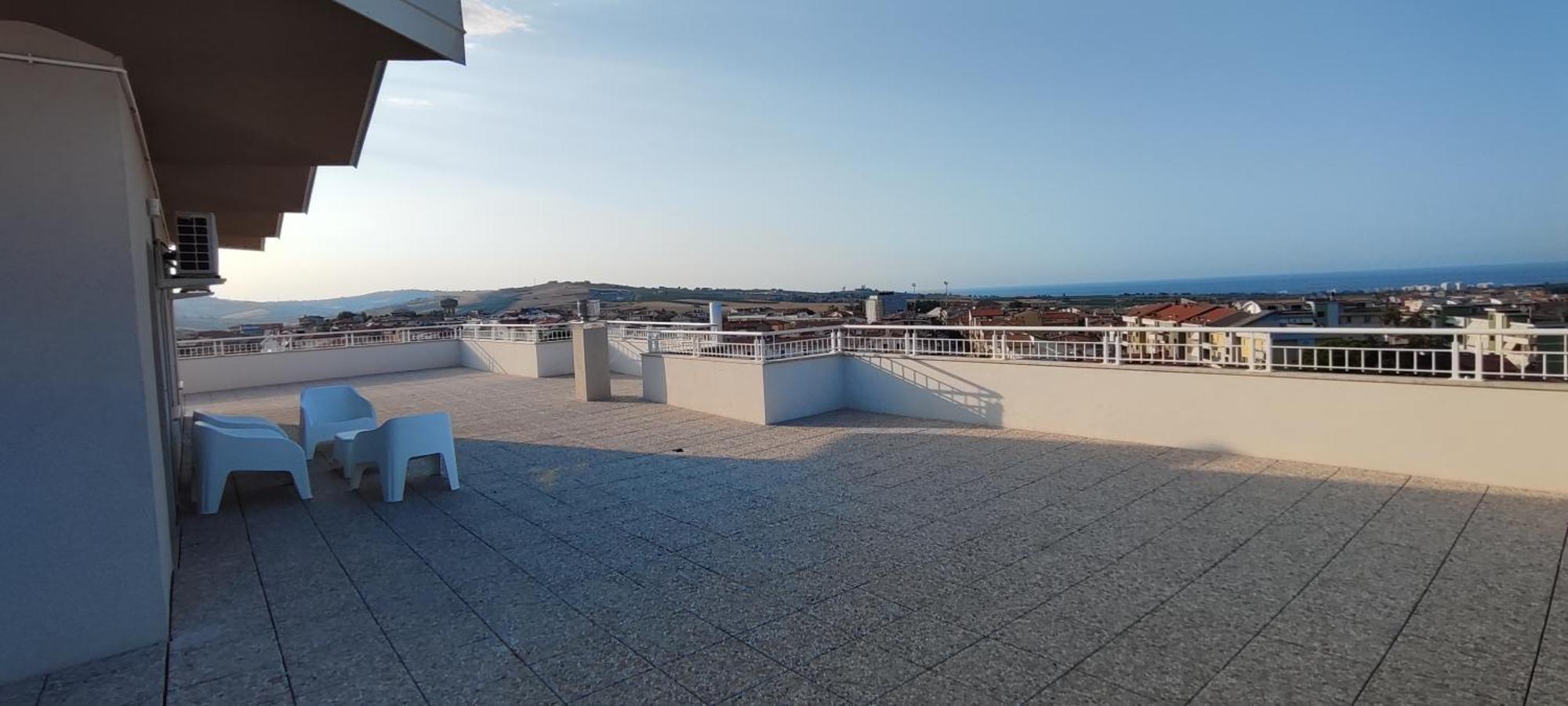Apartmán Attico Le Rose San Salvo Exteriér fotografie